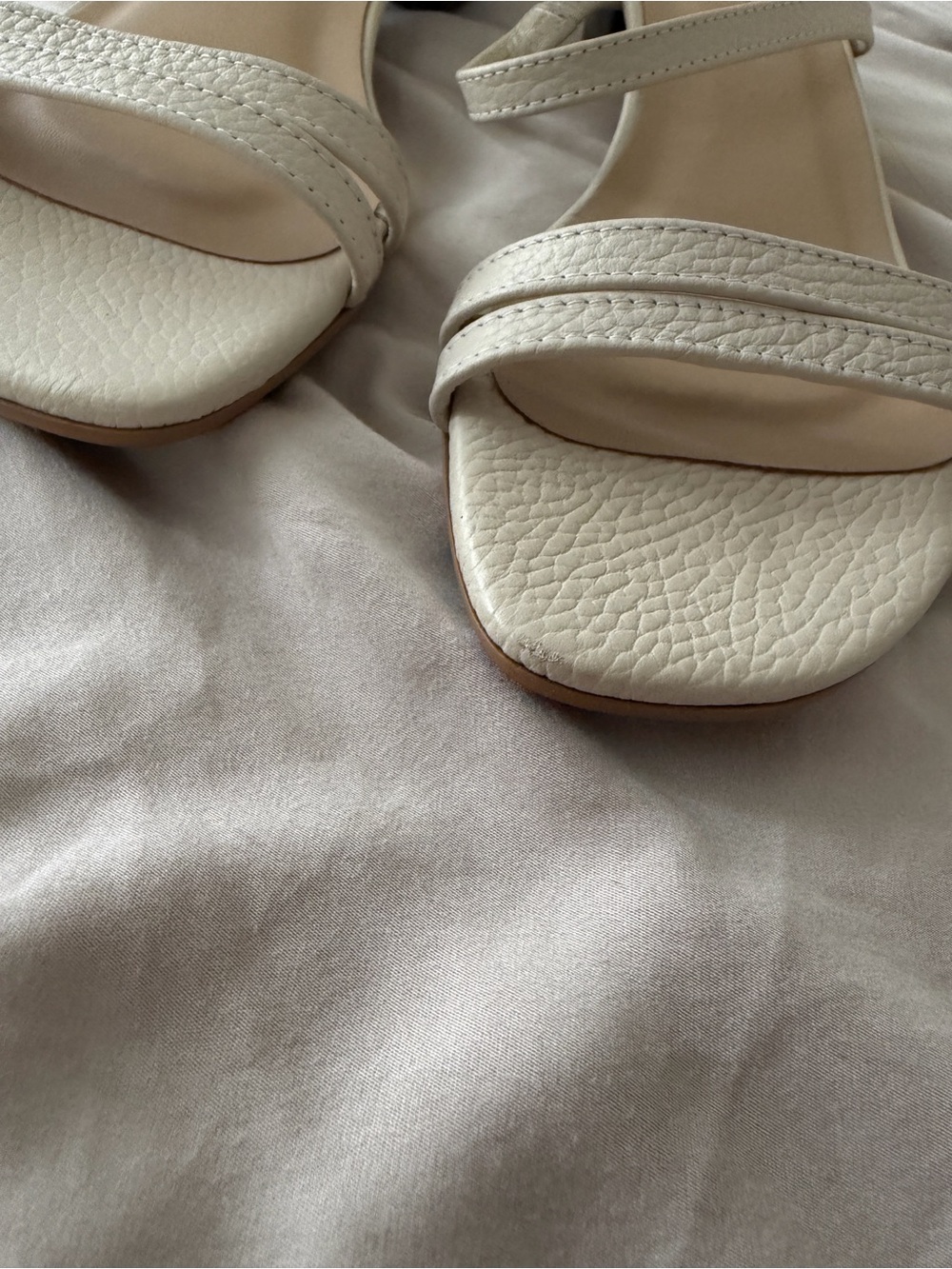 Lisa Says Gah Tan Strappy Slide Sandals - Picture 6 of 6